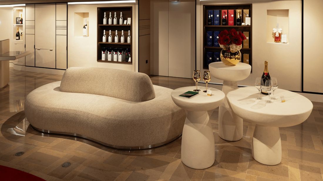 Avenue de Champagne — Maison Moët & Chandon
